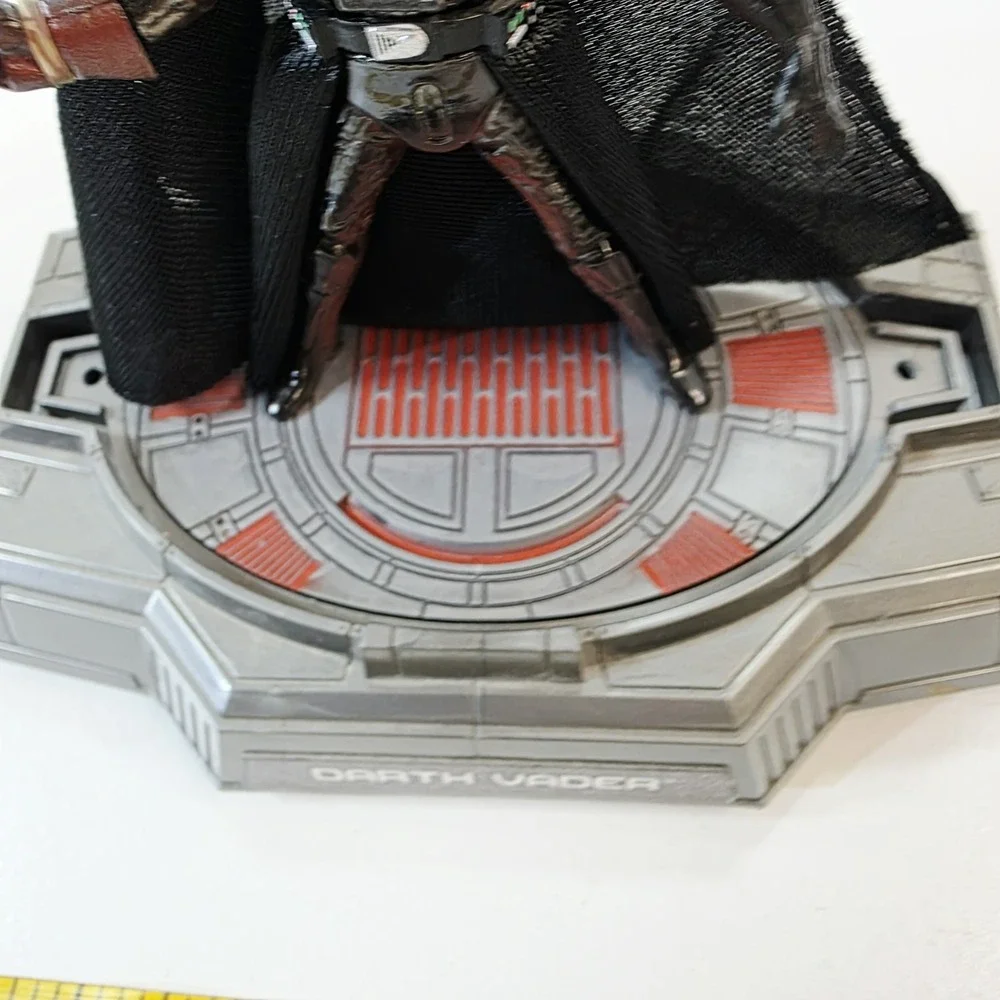 Star Wars Darth Vader Hasbro 2005 Titanium Series Die Cast Action Figure in Case